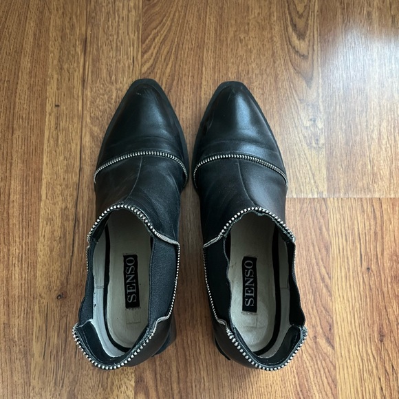 Senso booties - Picture 3 of 3